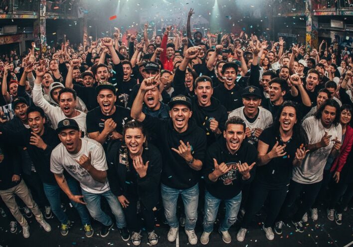 複雑な知識がなくても面白い熱気を感じる観戦術